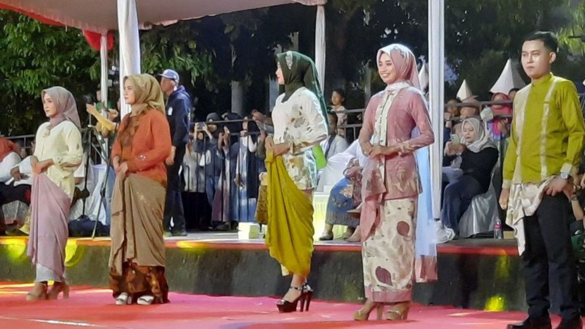 Semangat Kartini Digaungkan di Kudus, ASN Perempuan dan Organisasi Wanita Kompak Pakai Kebaya