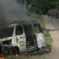 Mobil yang terbakar di Malang (Dok. Ist)