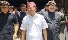 Wayan Koster Tolak KB Dua Anak, Dorong Empat Anak untuk Lestarikan Budaya Bali