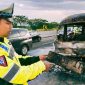 Minibus yang terbakar (Dok. Ist)