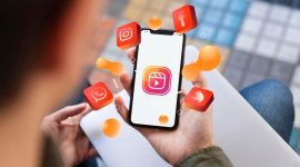 Adab bermedia sosial