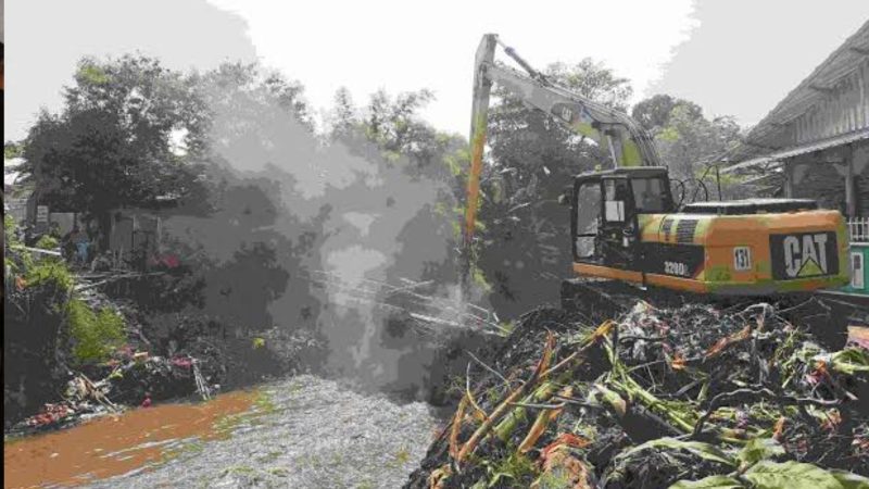 Proses perbaikan jembatan (Dok. Ist)