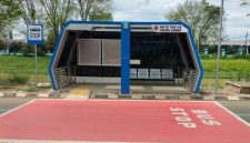Halte bus di Bekasi (Dok. Ist)