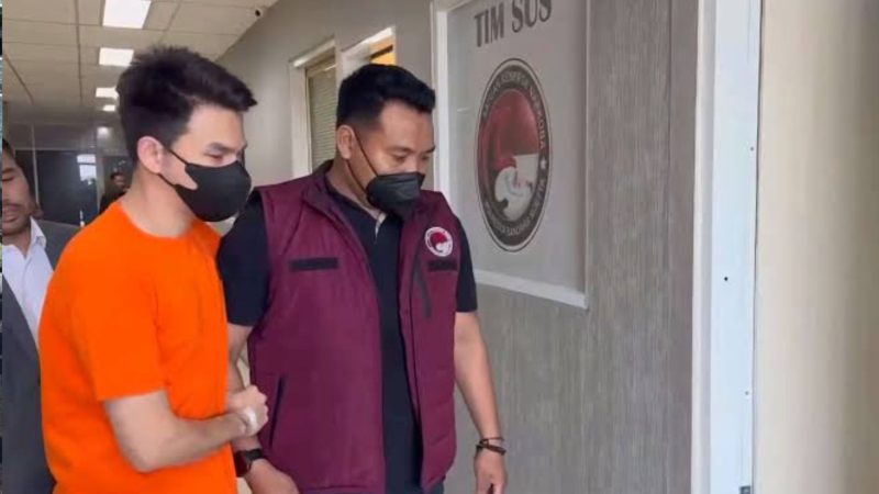 Jonathan Frizzy saat menjalani proses pemeriksaan (Dok. Ist)