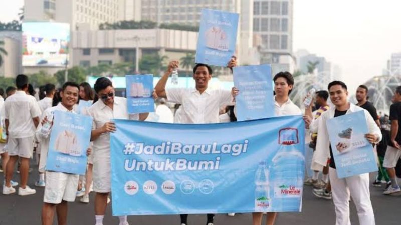 Daur ulang Le mineral (Dok. Ist)