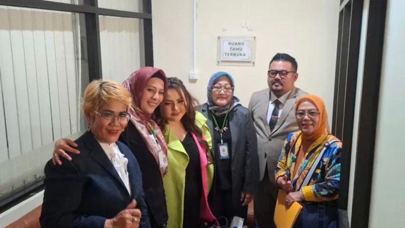 Lisa Mariana saat berada di pengadilan (Dok. Ist)