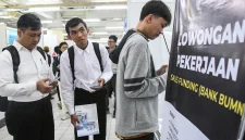 Menaker Hapus Batas Syarat Usia di Lowongan Kerja