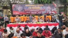 Preman dan ormas yang berhasil diamankan (Dok. Ist)