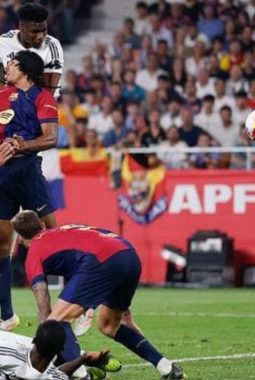 Real Madrid Siap Optimalkan Bola Mati Lawan Barcelona di El Clasico