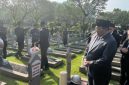 Rano Karno saat ziarah (Dok. Ist)