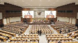 Jelaskan Kedudukan DPR dan DPD di Parlemen dalam Pengajuan Undang-undang