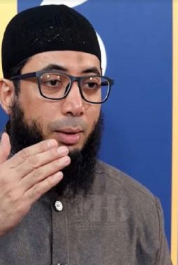 KPK Lakukan Pemeriksaan Terhadap Ustadz Khalid Basalamah