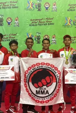 Porprov Jatim IX 2025: IBCA-MMA Kabupaten Kediri Sabet 3 Emas dan 1 Perak, Prestasi Cemerlang