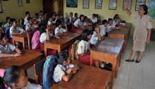 Apa Hubungan Antara Pendidikan Nilai dengan Moral dan Etika dalam Kehidupan Sehari-hari
