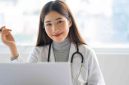 Bagaimana Ilmu Sains Digunakan dalam Pekerjaan Dokter