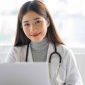 Bagaimana Ilmu Sains Digunakan dalam Pekerjaan Dokter