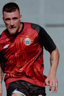 Mengenal Fabio Calonego: Gelandang Bertahan Anyar Persija Jakarta