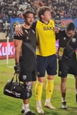 Ole Romeny Cidera Serius? Pelatih Arema Meminta Maaf!