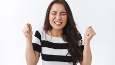 Cara Mengidentifikasi Emosi Diri dan Menjaga Relasi dengan Orang Lain