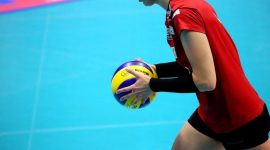 Sebutkan dan Jelaskan Teknik Dasar dalam Permainan Bola Voli