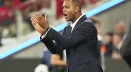 Apakah Benar Patrick Kluivert Dipecat