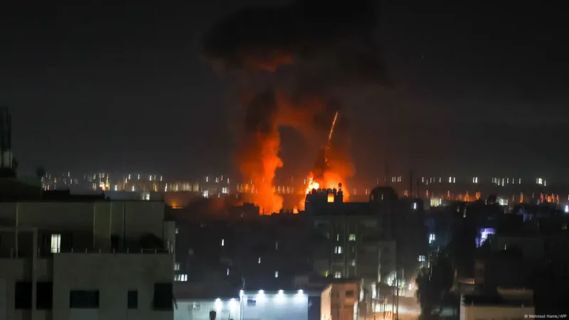 Israel Kembali Lancarkan Serangan Udara ke Jalur Gaza pada Malam Hari