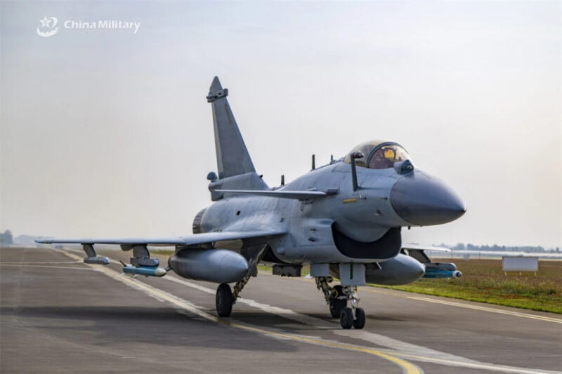 Kelebihan Jet Tempur Chengdu J-10