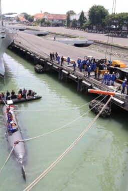 TNI AL dan PT PAL Berhasil Uji Penembakan dari Kapal Selam Tanpa Awak