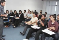 Bagaimana Mahasiswa dapat Menggunakan Media Sosial Secara Positif dan Bertanggung Jawab untuk Membangun Sikap yang Sehat dan Perilaku yang Konstruktif dalam Konteks Masyarakat Kontemporer?