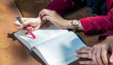 Mengapa Sikap Terbuka Penting Khususnya dalam Dunia Akademik