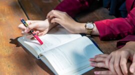 Mengapa Sikap Terbuka Penting Khususnya dalam Dunia Akademik