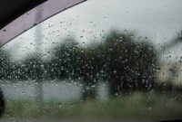 Kenapa Kaca Mobil Berembun