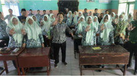 Peran KPAI Pamekasan dalam menangani kasus kekerasan anak, edukasi masyarakat, serta layanan pengaduan yang mudah dan cepat.