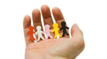 KPAI Kota Manado melalui kpai-manado.com menyediakan layanan pengaduan dan edukasi perlindungan anak yang aman dan mudah diakses.