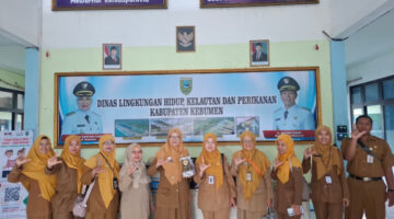 Informasi lengkap program dan layanan lingkungan DLH Kabupaten Kebumen dapat diakses melalui dlhkabkebumen.org.