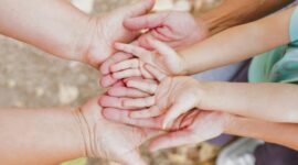 KPAI Kota Mojokerto melalui kpai-kotamojokerto.id menyediakan layanan pengaduan dan edukasi perlindungan anak yang aman dan mudah diakses.