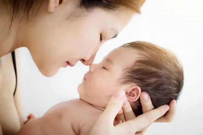 Apakah Ibu Menyusui Boleh Makan Durian