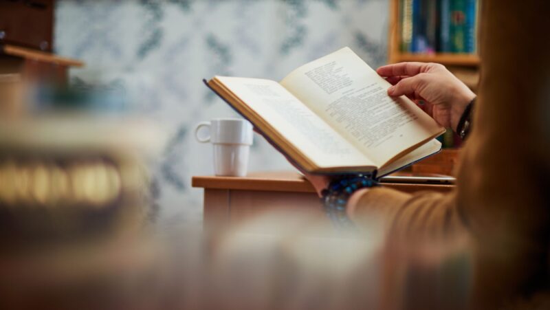 Apakah Ciri dan Elemen Puisi Rakyat?