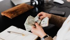 Kapankah Manusia Mulai Mengenal Konsep Uang