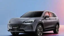 Polytron G3 dan G3+ resmi meluncur sebagai mobil listrik pertama Polytron dengan jarak tempuh 402 km dan fitur canggih modern.