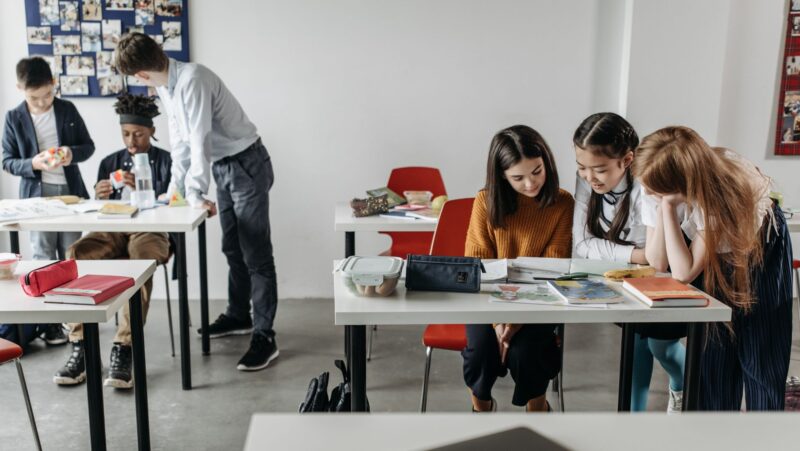  Contoh Penerapan Kolaborasi dalam Kegiatan Belajar di Sekolah