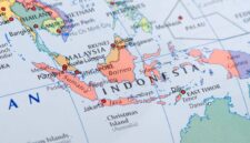 Jelaskan Dampak Letak Garis Lintang Indonesia Terhadap Kondisi Fisik dan Sosial di Wilayahnya