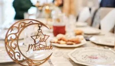 50 ucapan Selamat Hari Raya Idul Fitri 2026 menyentuh hati untuk keluarga, sahabat, dan media sosial. Lengkap dengan kata-kata mohon maaf lahir batin.