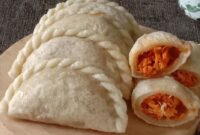 Cara Membuat Cireng Isi Ayam Suwir Pedas