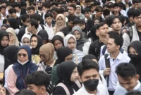 Gelar Sarjana Bukan Lagi Tiket Emas