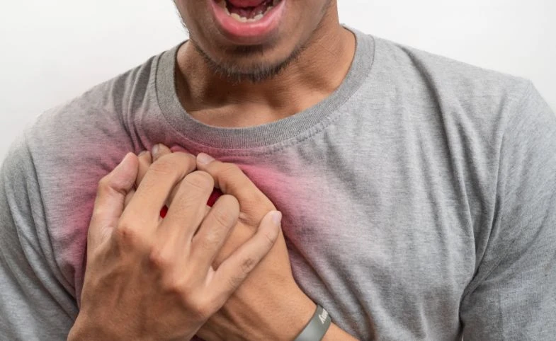 Kenapa Dada Sebelah Kanan Sakit?