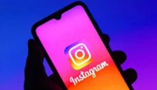 Penyebab Instagram Sering Keluar Sendiri