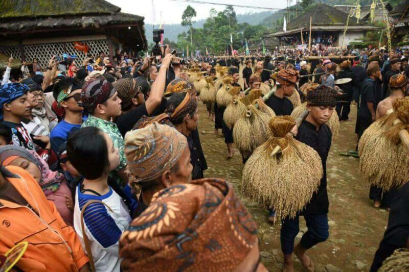 Tuliskan Saran/Masukan Anda dalam Rangka Penciptaan Harmoni Ekonomi, Sosial, Budaya, dan Keberagamaan?