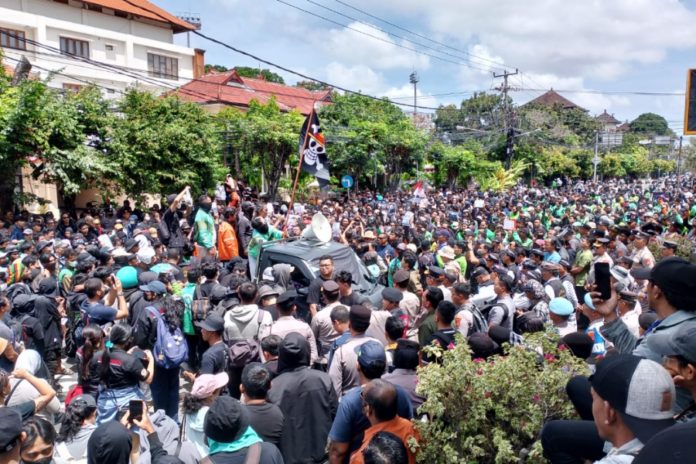 Apakah Hari Ini Ada Demo di Jakarta?