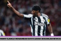 Kenali profil lengkap Anthony Elanga, winger cepat andalan Newcastle United asal Swedia. Simak biografi, perjalanan karier, posisi bermain, prestasi, hingga kiprahnya bersama tim nasional Swedia.